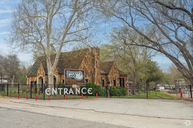 Enjoyed by Westworth Village locals and neighbors, Burger's Lake is for everyone.