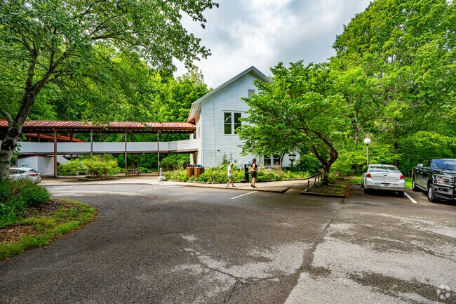 The visitors center at Jefferson Memorial Forest is a good first stop during your visit.