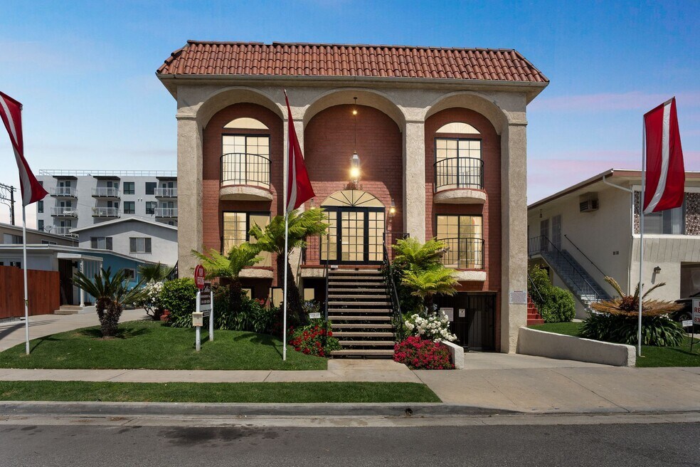 Champlin Properties, Los Angeles, CA 90066 - photo 1
