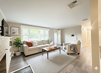 135 S Pierce Rd, East Greenwich, RI 02818