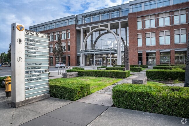 Lowell locals can travel by train to Downtown Seattle and other cities nearby.