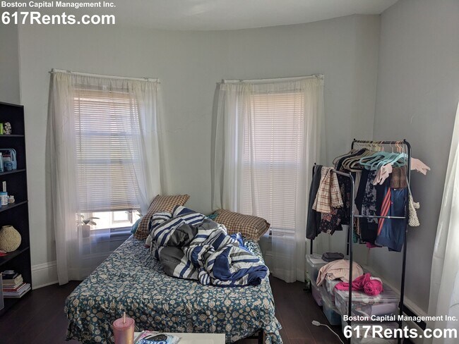 22 Royal St unit 2, Allston, MA 02134 - photo 3