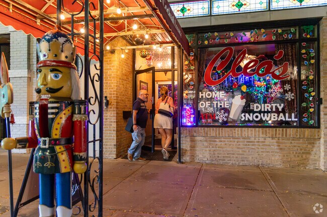Alicia Park residents head to Cleo's for a Dirty Snowball.