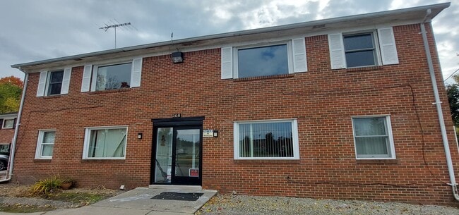 308 Kehoe Rd unit 4A, Clinton, MI 49236 - photo 2