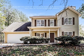 6735 Crossview Dr, Cumming, GA 30041