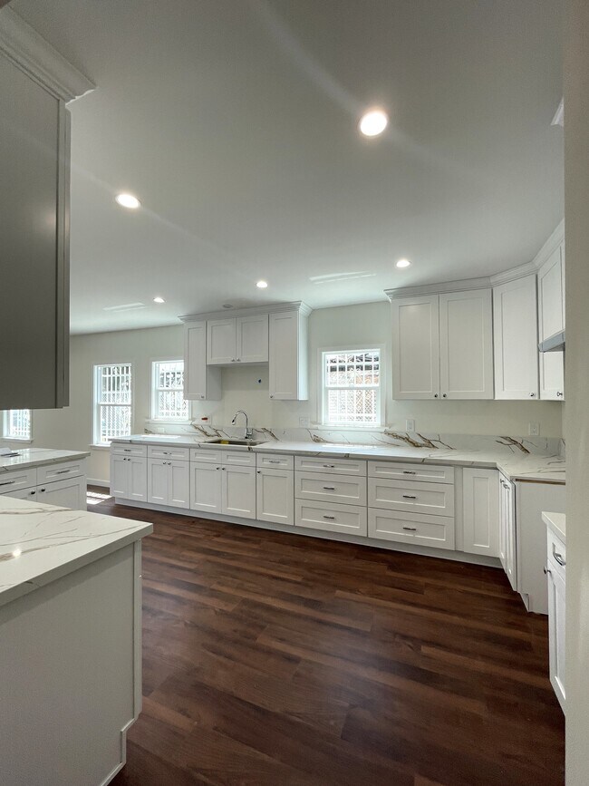1167 N Berendo St, Los Angeles, CA 90029