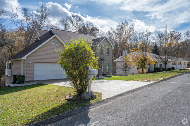People can find the occasional level driveway in the hilly neighborhood fo South Hills.