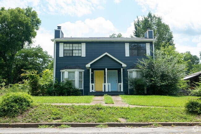 A fresh coat of paint brings new life to this house in South Eastlake.
