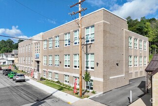 434 Mckinley Ave, East Vandergrift, PA 15629