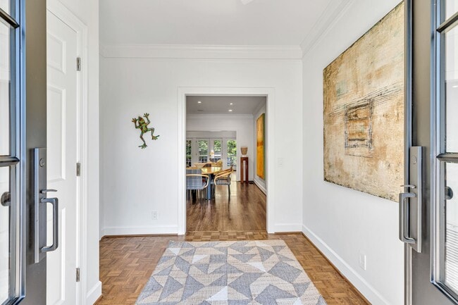 204 Longwood Ct, Nashville, TN 37215 - photo 3