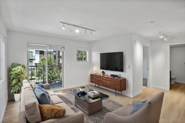 REV Fremont, Seattle, WA 98107 - photo 5