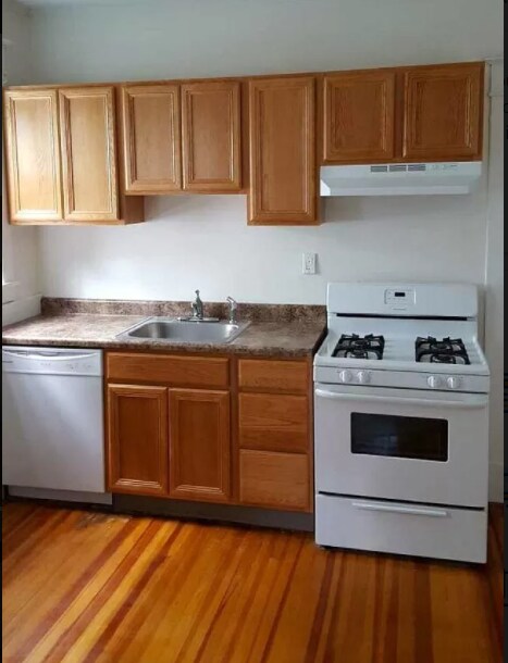 807 Myrtle Ave, Albany, NY 12208
