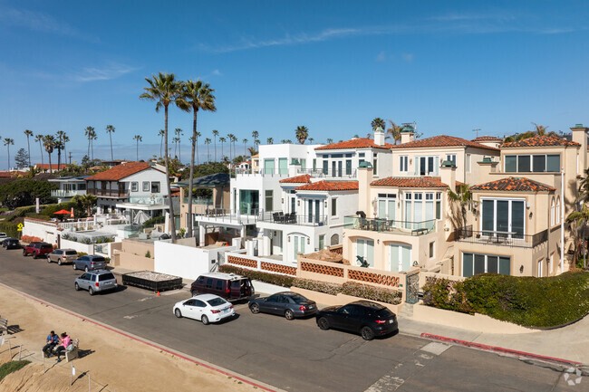 The stacked homes along Neptune Place in Beach Barber Tract have scenic views from every level.