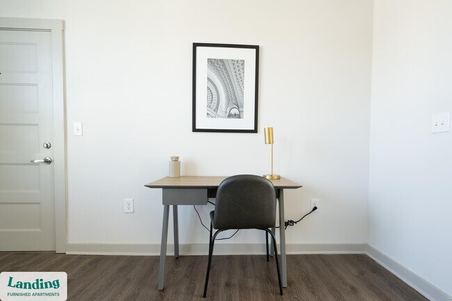 340 W 25th St unit 10-302, Charlotte, NC 28206 - photo 6