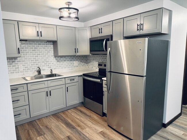 268 Robert Dr unit 6, North Tonawanda, NY 14120 - photo 3