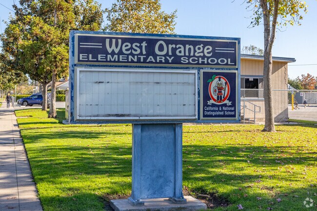West Orange Elementary School is a great place to meet new friends.