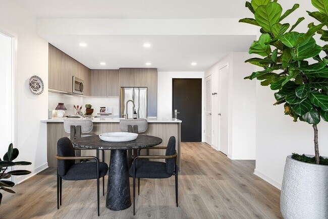 Zephyr at Wardman Park, Washington, DC 20008 - photo 6