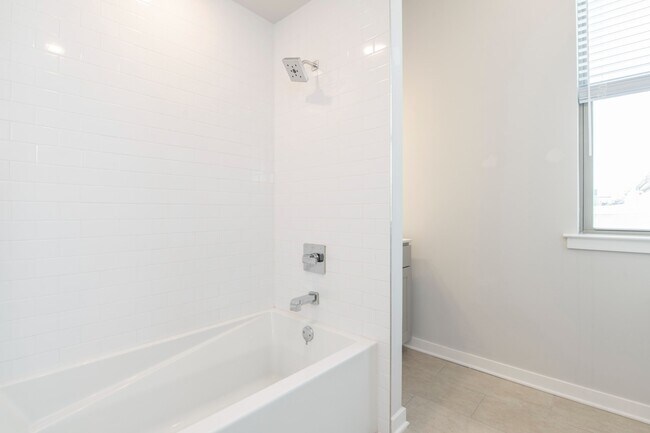1143 N 3rd St unit 303, Philadelphia, PA 19123 - photo 7