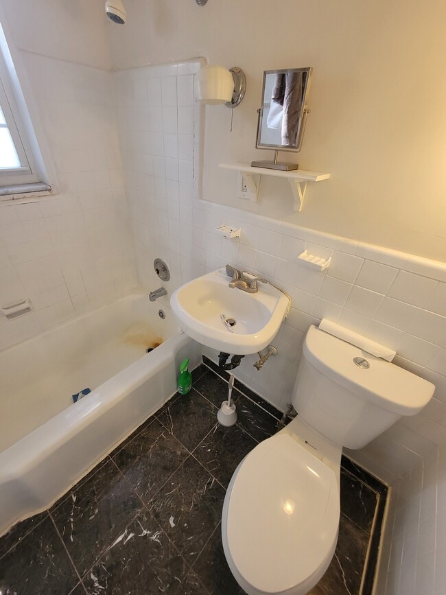 5216 8th Rd S unit 8, Arlington, VA 22204 - photo 3