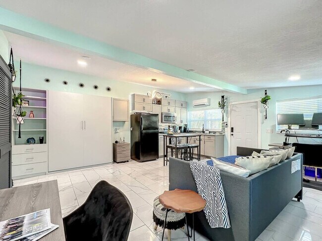 1229 Berwyn Rd unit ID1094226P, Orlando, FL 32806 - photo 6