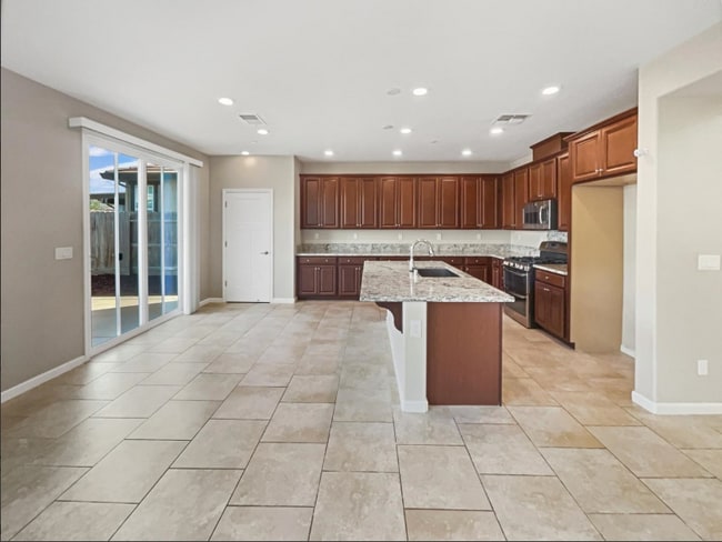 5021 Birch Valley Way, Rancho Cordova, CA 95742 - photo 2