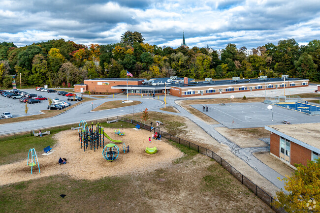 Gossler Park Elementary School serves students in grades K-4th grade.