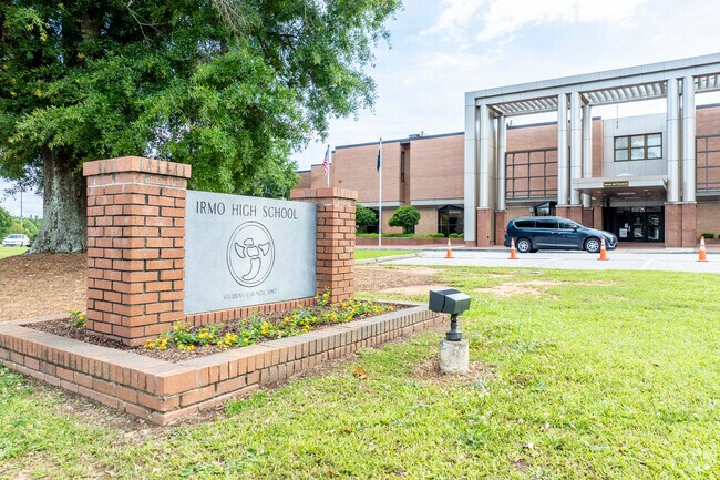 Irmo High School has an overall Niche rating of B.