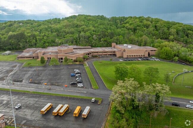Sullivan Heights Middle School in Kingsport is rated C-plus by Niche.
