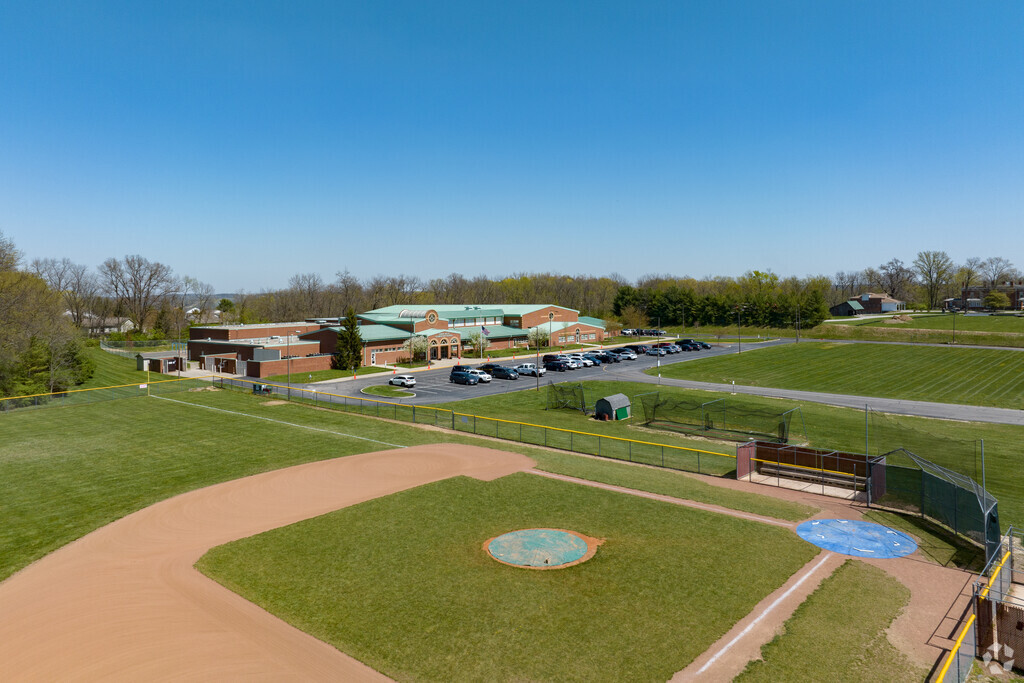 Aerial view of Kings Mills Elementary School in Mason.