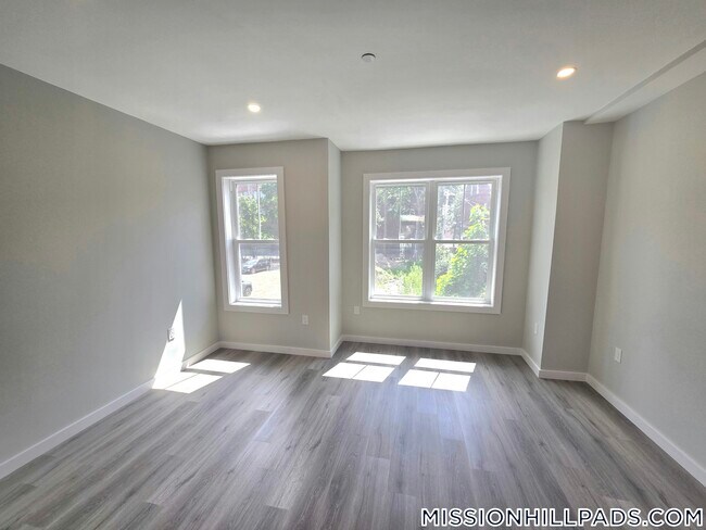 33 Copeland St unit F, Boston, MA 02119 - photo 7