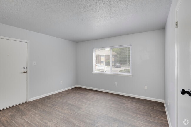 2BR, 1BA - 800SF - Living Room