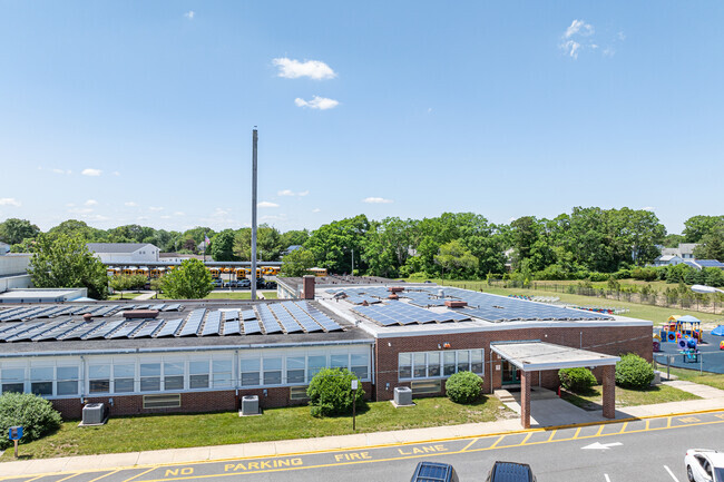 Oxycocus Elementary School