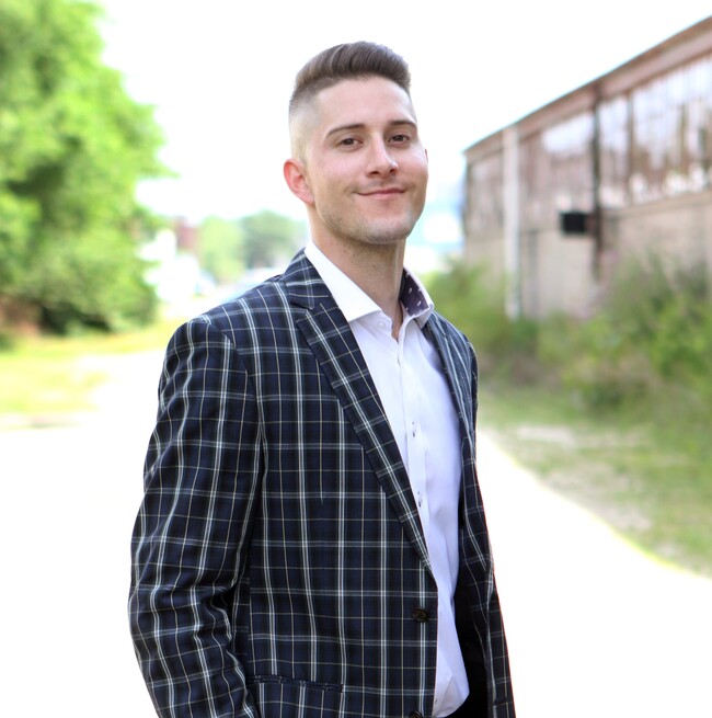 Agent Photo