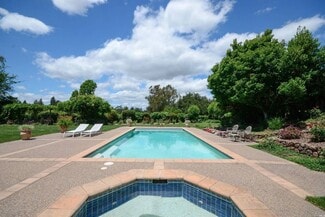352 Troon Ct, Napa, CA 94558