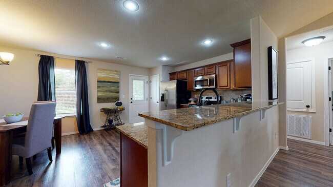 0 Acuff unit 36042404, Conway, AR 72034 - photo 4