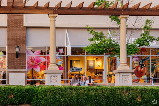Shopping at the Promenade with friends is a favorite among Woodlands Edge residents.