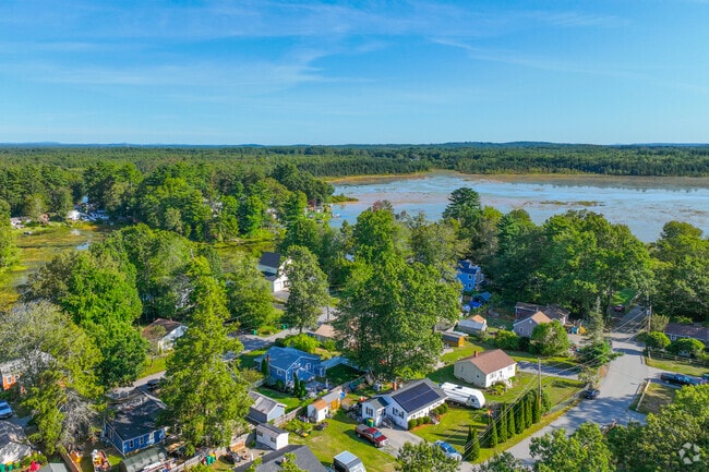 There are numerous ponds in Kingston.