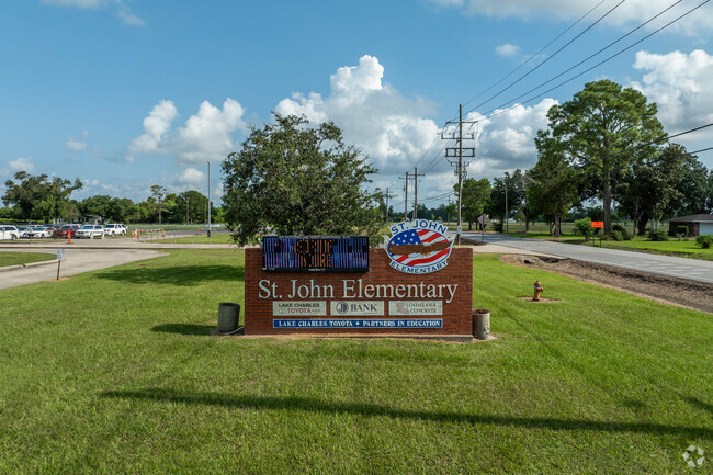 St. John Elementary has a student body of 654 students.