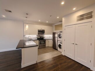 20 Park St, Albany, NY 12207