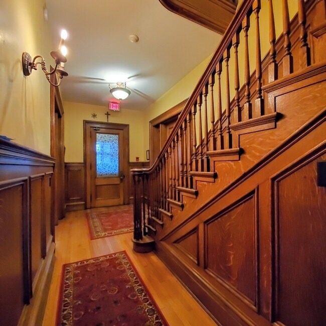 Entrance 1