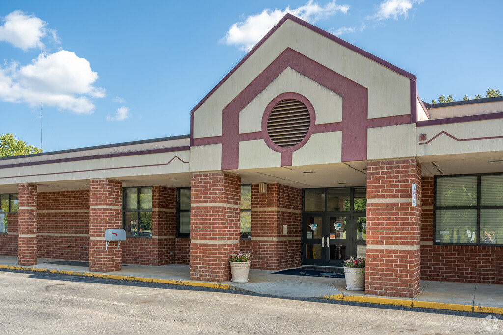 Friendship Elementary School it home to over 600 students from the surrounding area.