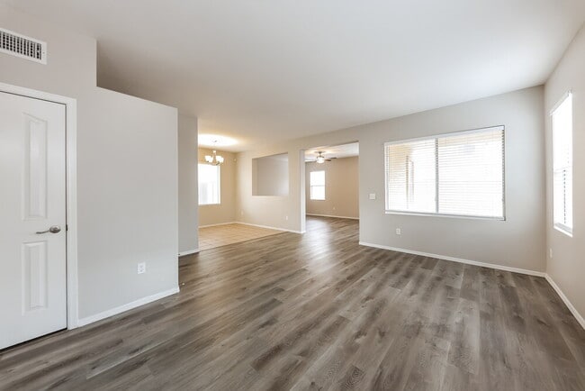 4010 W Pollack St, Phoenix, AZ 85041 - photo 4