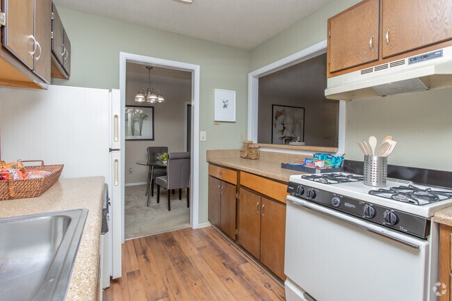 1BR, 1BA - 1005sf - Kitchen