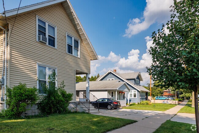 The homes of Old Third Ward vary greatly in size and color.