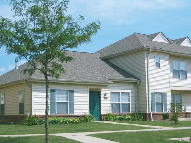 Pheasant Run, Reynoldsburg, OH 43068 - photo 2