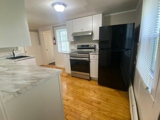 82 Riverside St Unit 1, Lowell, MA 01854