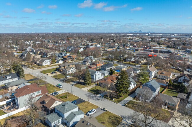Countryside is located about 30 minutes west of Downtown Chicago.