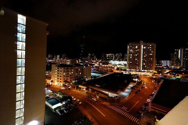 Kapiolani Townhomes unit 1004, Honolulu, HI 96814 - photo 7