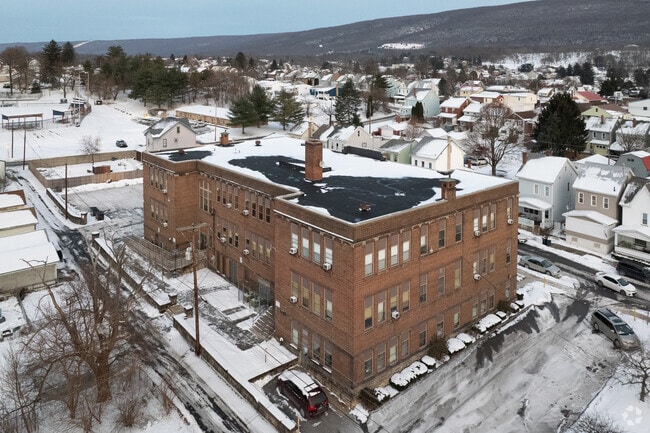 Kimmel Alternative School is here to nurture young minds.