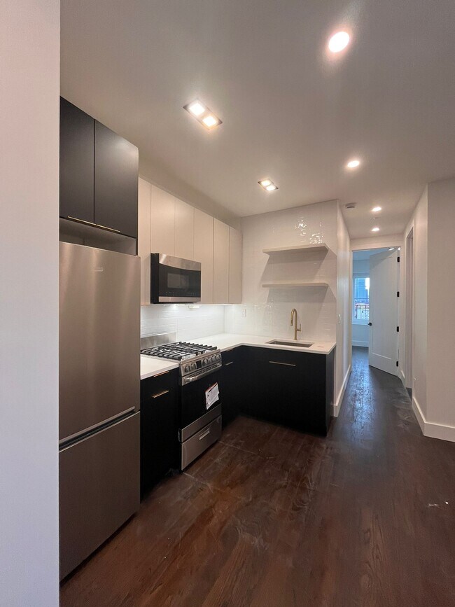 276 Hoboken Ave unit 8, Jersey City, NJ 07306 - photo 7
